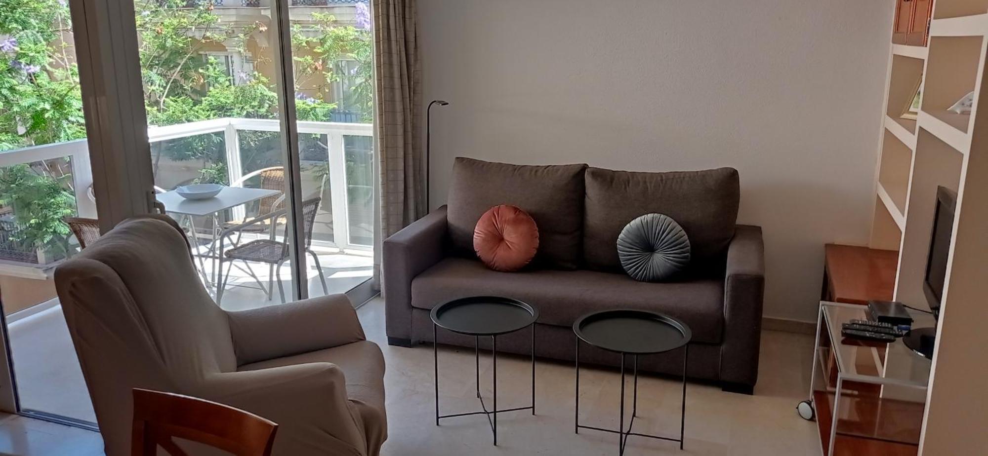 Isaac Peral Con Garage Apartment Fuengirola