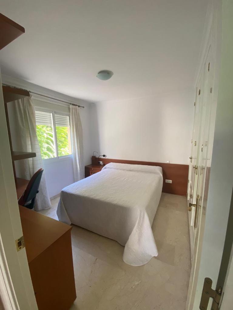 Isaac Peral Con Garage Apartment Fuengirola